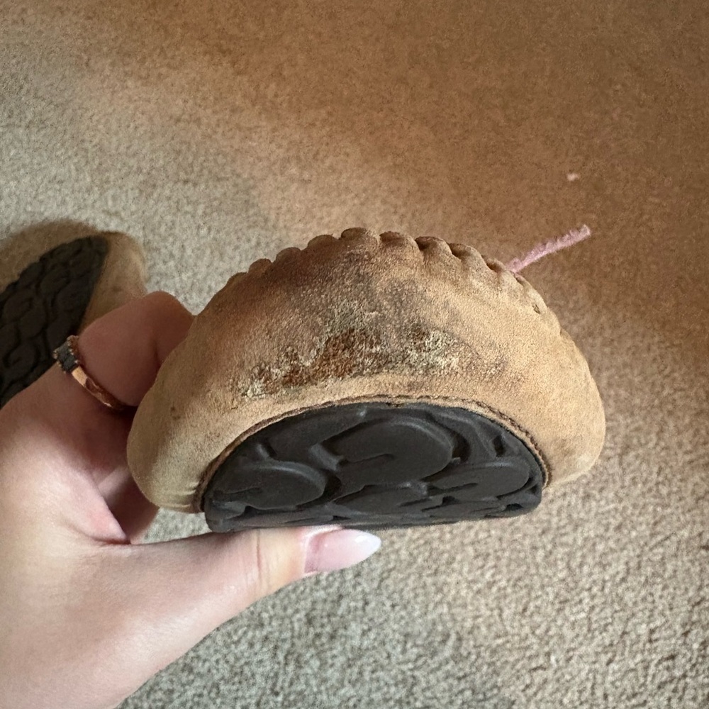 UGG Dakota Moccasin Slippers Womens Size 6 Brown Leather Indoor Outdoor - Picture 5 of 9